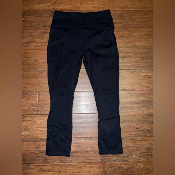 💋 Women’s Size M- Fabletics Bundle - Picture 6 of 9